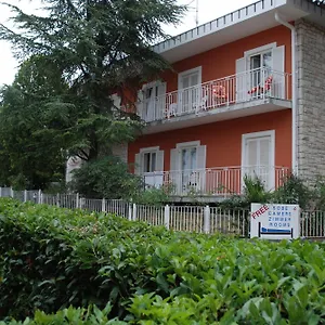 4* Bed & Breakfast La Rossa