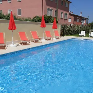 Apartment Ester, Umag